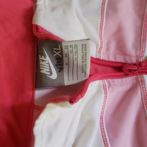 Nike jacket - Picture 2 of 4